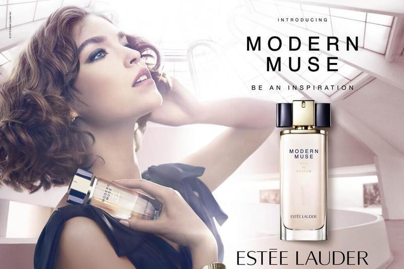 Reklama perfum Estee Lauder Modern Muse