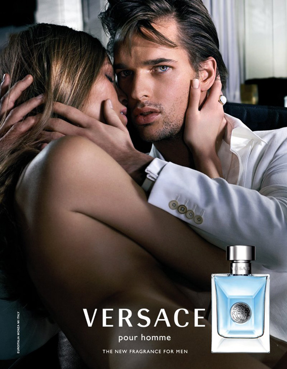 Reklama perfum Versace pour Homme