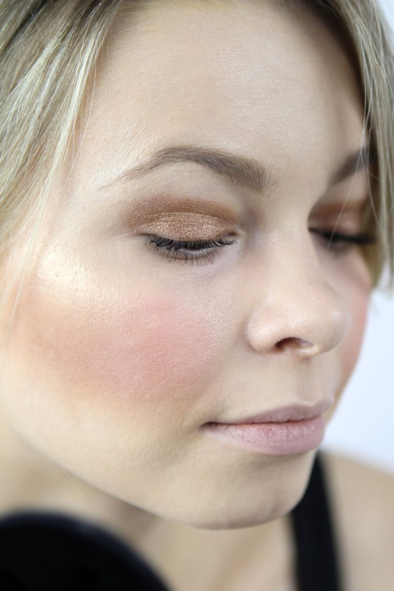 Cień do powiek Sisley Phyto-Ombre Glow w odcieniu Amber