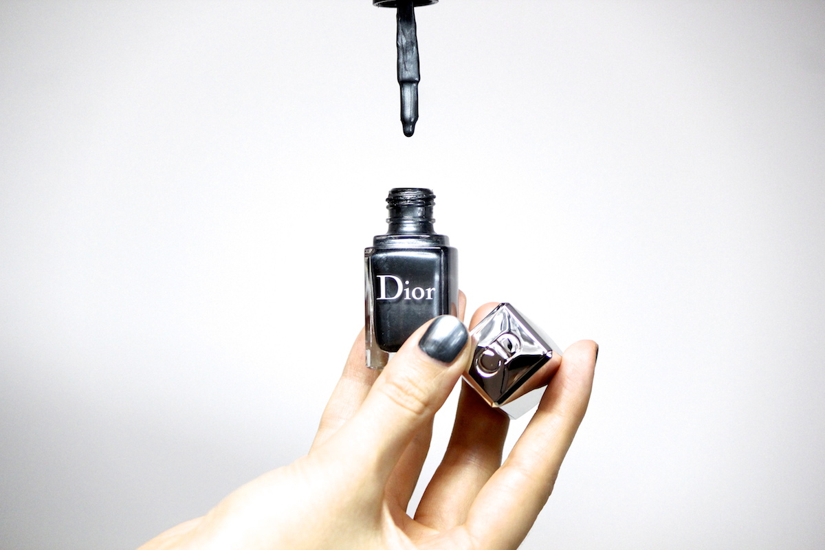 Metaliczny lakier do paznokci Dior Vernis nr 802