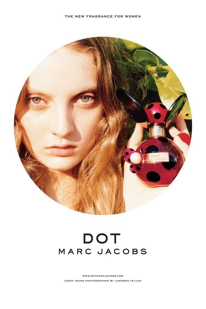 Reklama perfum Marc Jacobs Dot