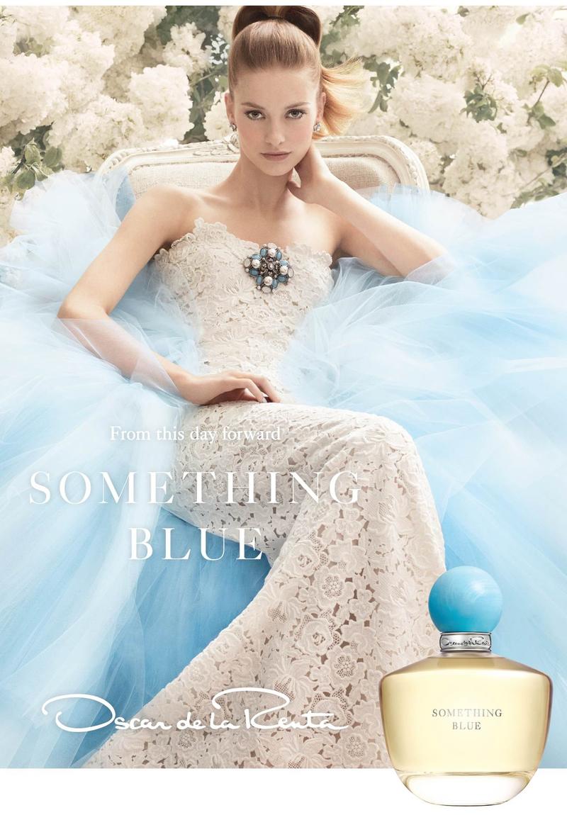 Reklama perfum Oscar de la Renta Something Blue