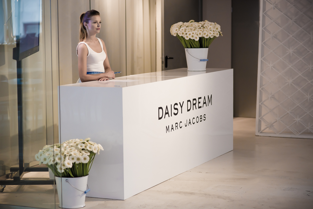 Premiera perfum Marc Jacobs Daisy Dream - Mysia 3